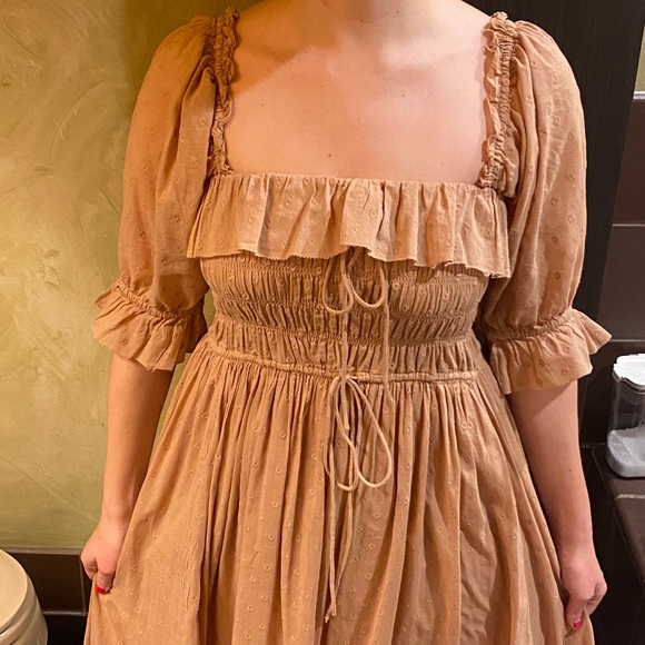 Doen Dresses & Skirts - Doen Sol dress in toffee medium